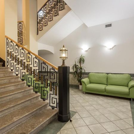 Apartma Linda 1880 Karlovy Vary Kültér fotó
